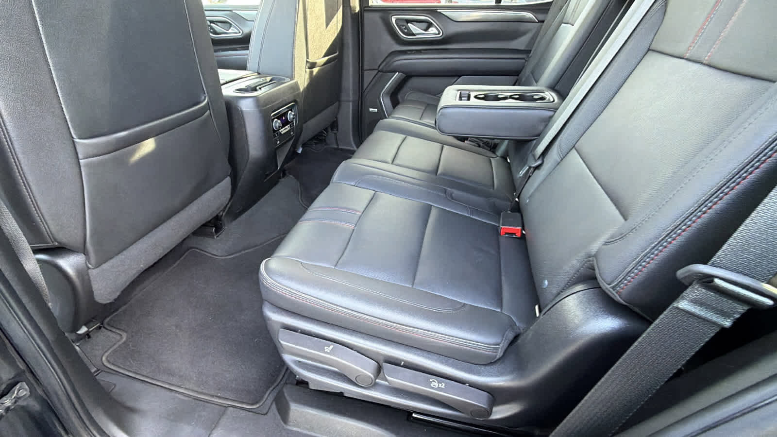 Used 2022 Chevrolet Tahoe RST w/ Luxury Package image 23