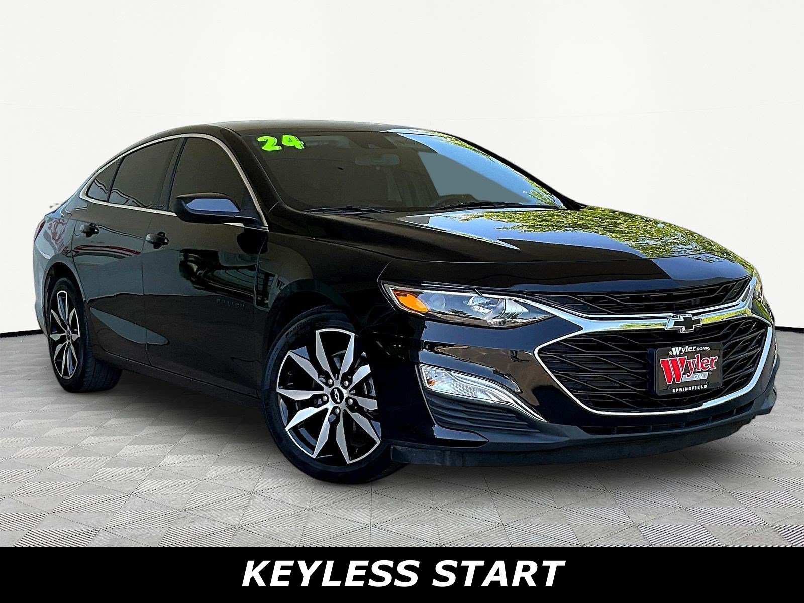 Used 2024 Chevrolet Malibu RS FWD image 3