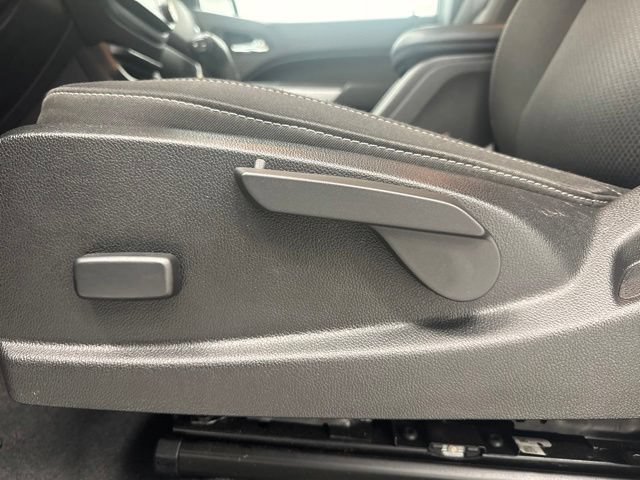 Used 2019 Chevrolet Colorado LT RWD image 10