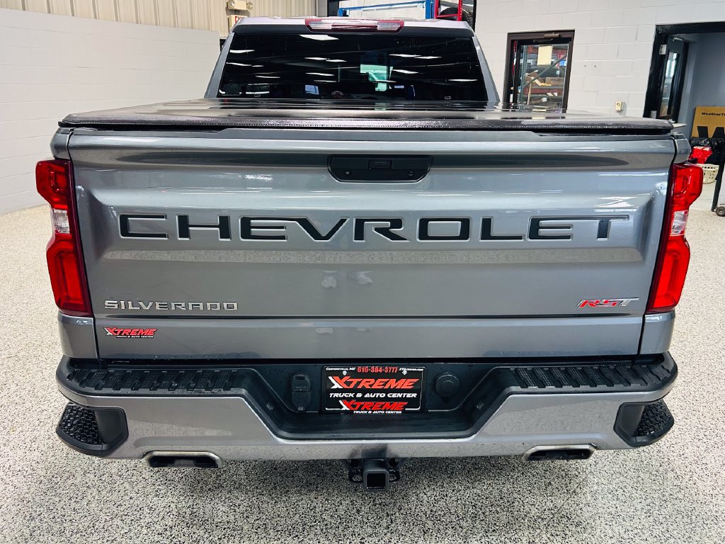 Used 2021 Chevrolet Silverado 1500 RST w/ Max Trailering Package AWD/4WD image 5