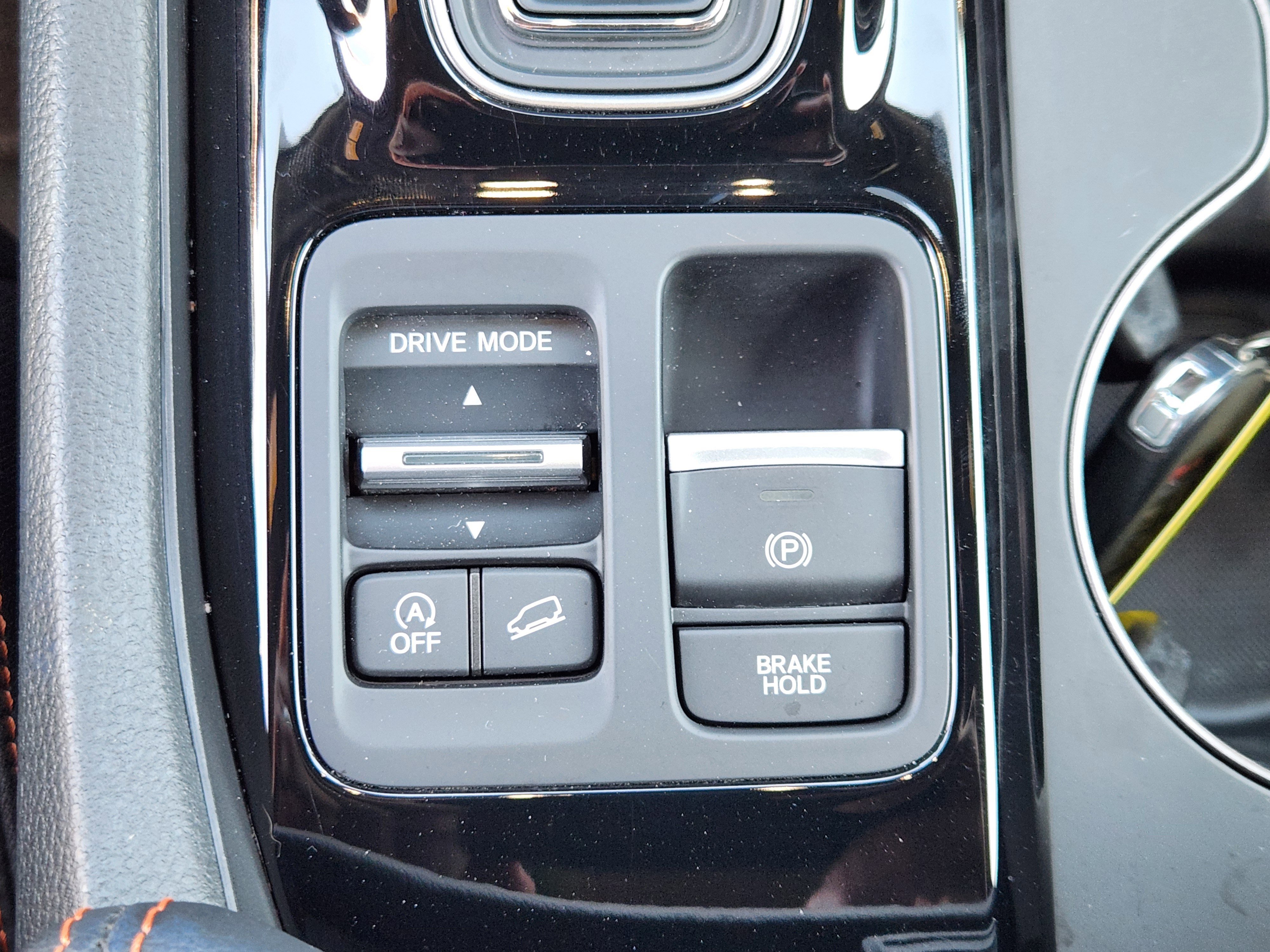 Certified 2023 Honda Pilot TrailSport image 24