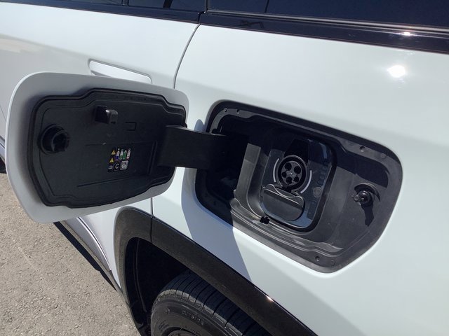 New 2025 Jeep Wagoneer Launch Edition image 25