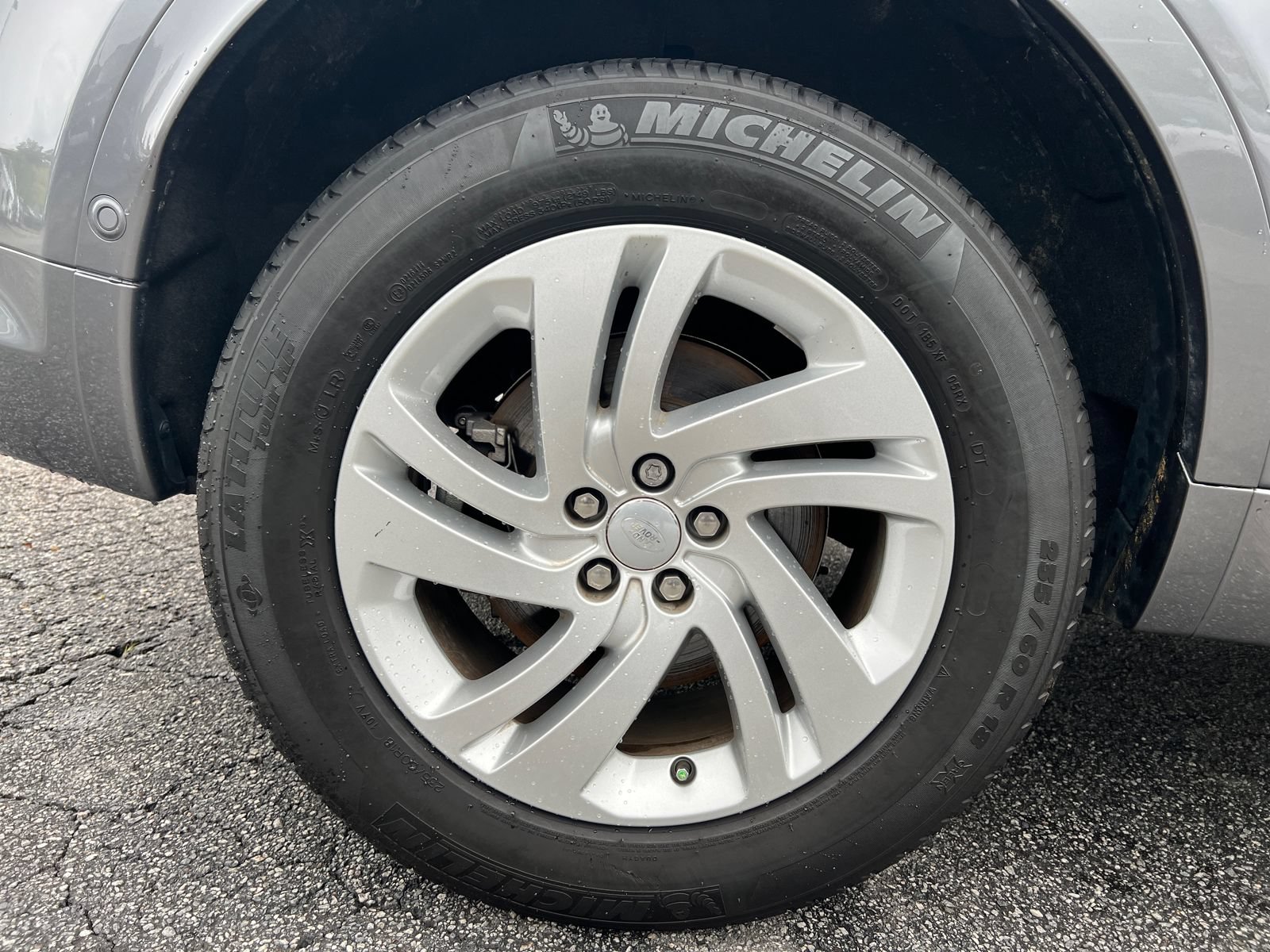 Used 2024 Land Rover Discovery Sport S AWD/4WD image 22