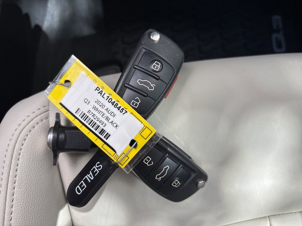 Used 2020 Audi Q3 2.0T Premium w/ Convenience Package image 30