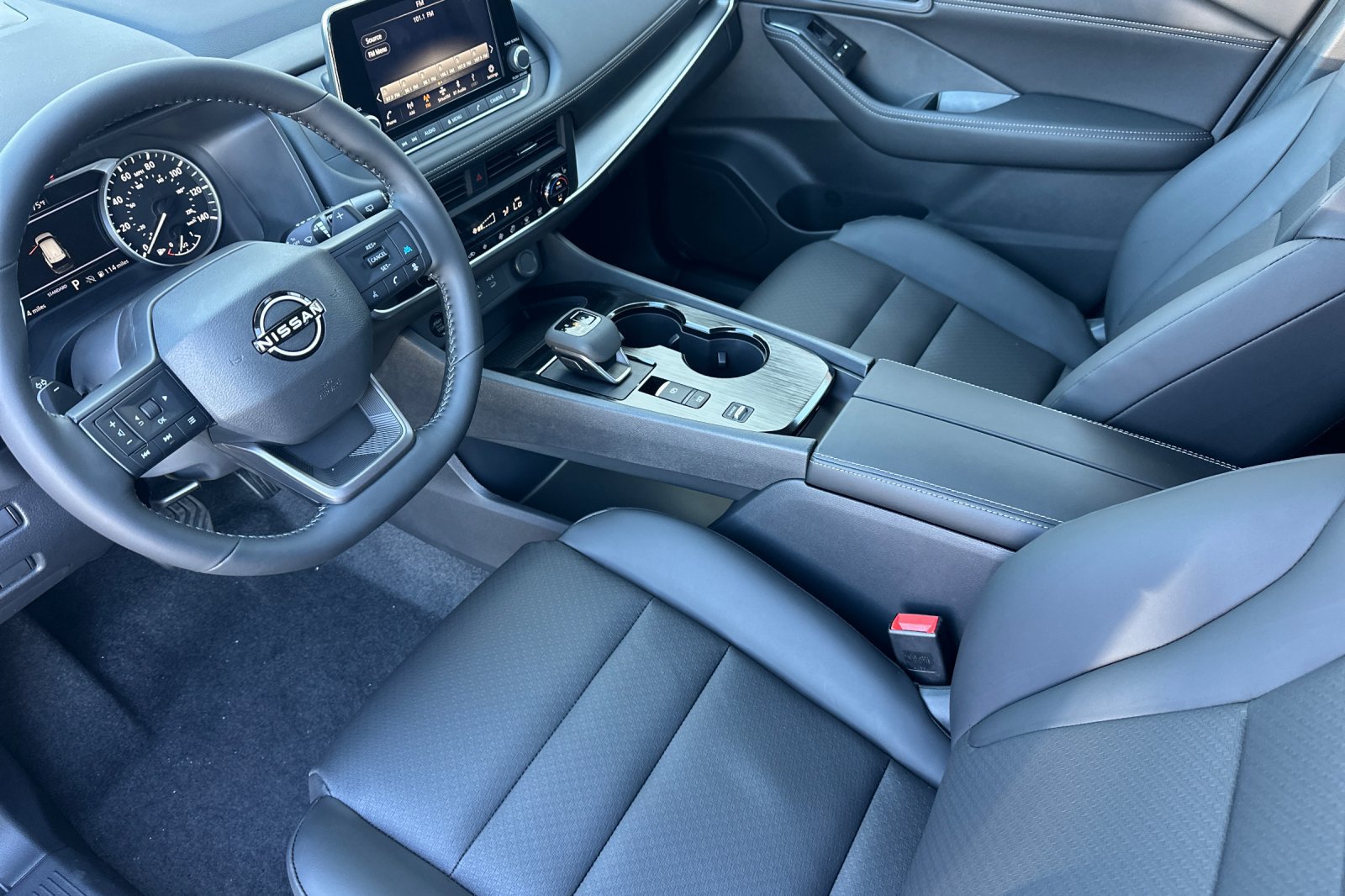 New 2026 Nissan Rogue Dark Armor FWD image 7
