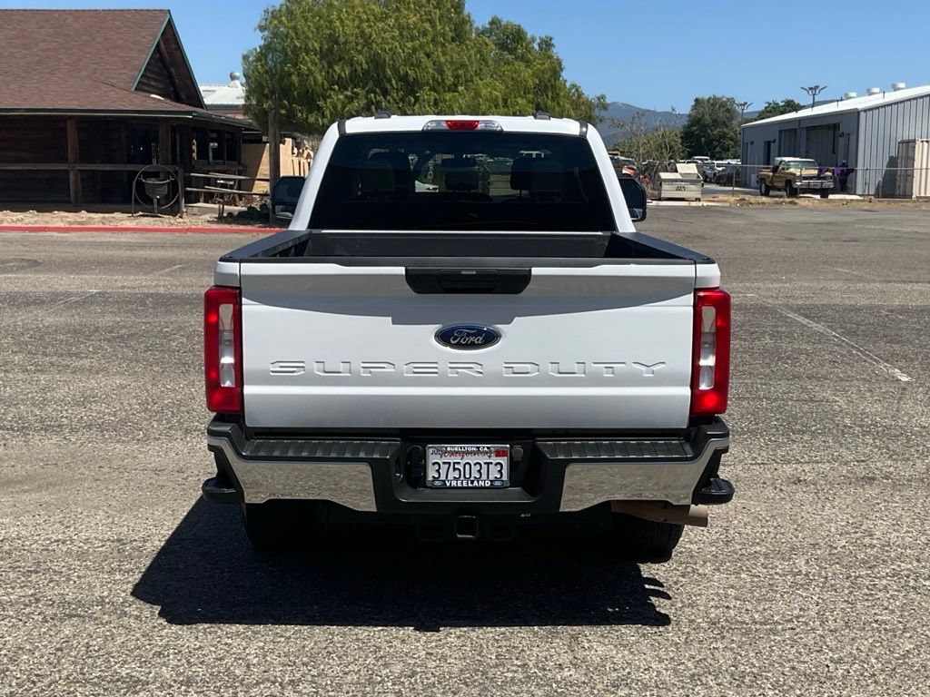 Used 2023 Ford F250 XLT AWD/4WD image 5
