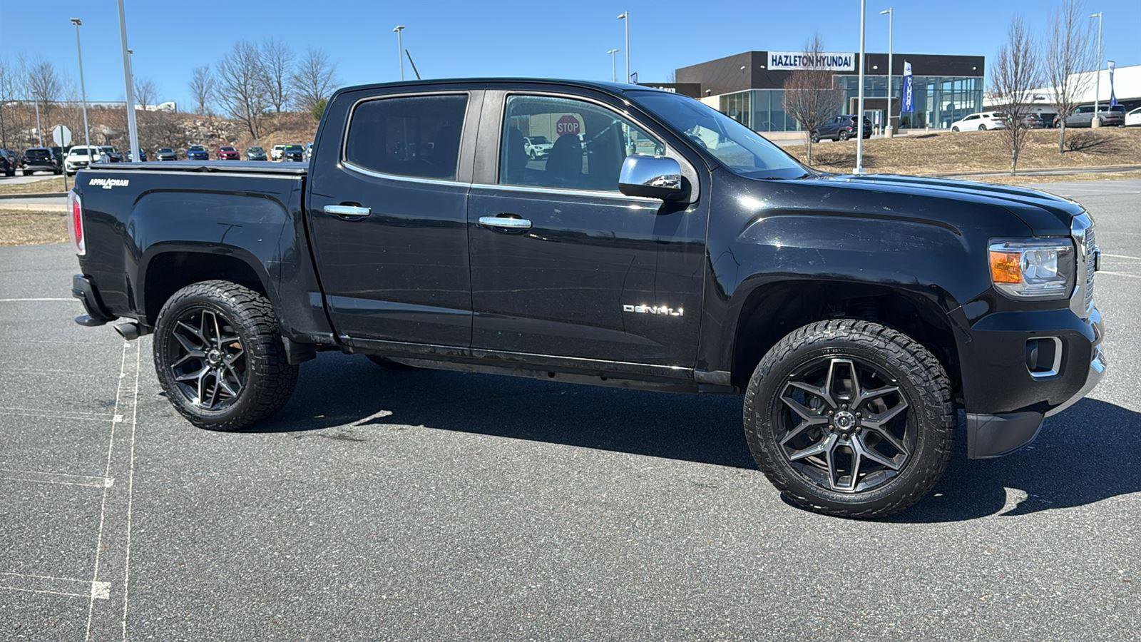 Used 2020 GMC Canyon Denali image 3
