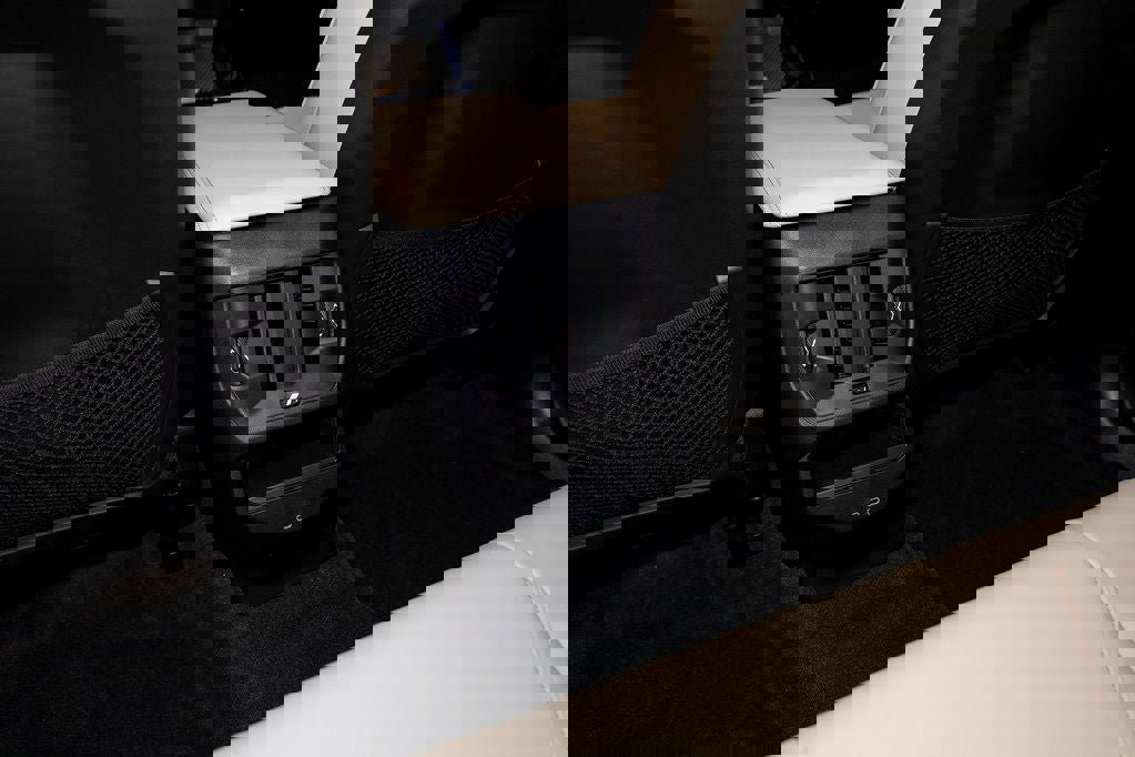 Used 2025 BMW X3 xDrive30i w/ Premium Package image 37