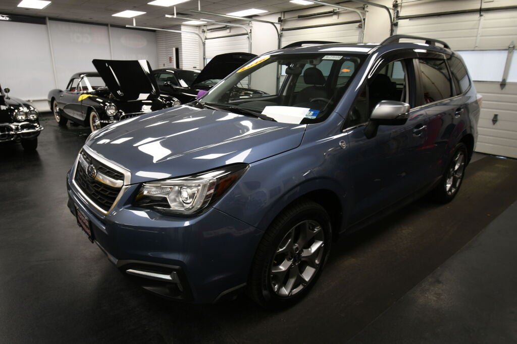 Used 2018 Subaru Forester 2.5i Touring w/ 50th Anniversary Edition AWD/4WD image 4