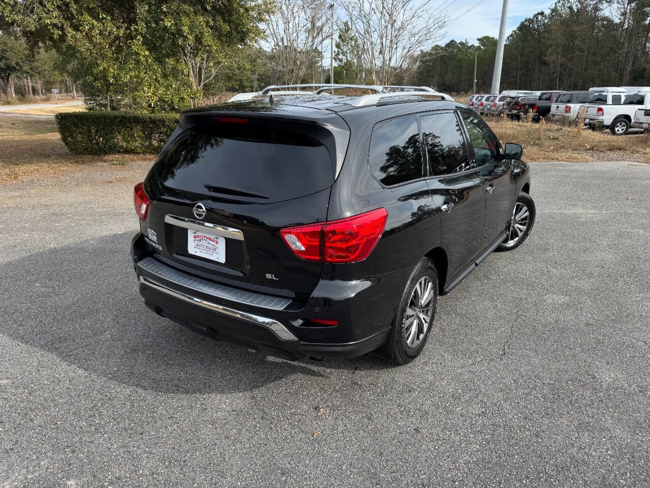 Used 2018 Nissan Pathfinder SL image 6