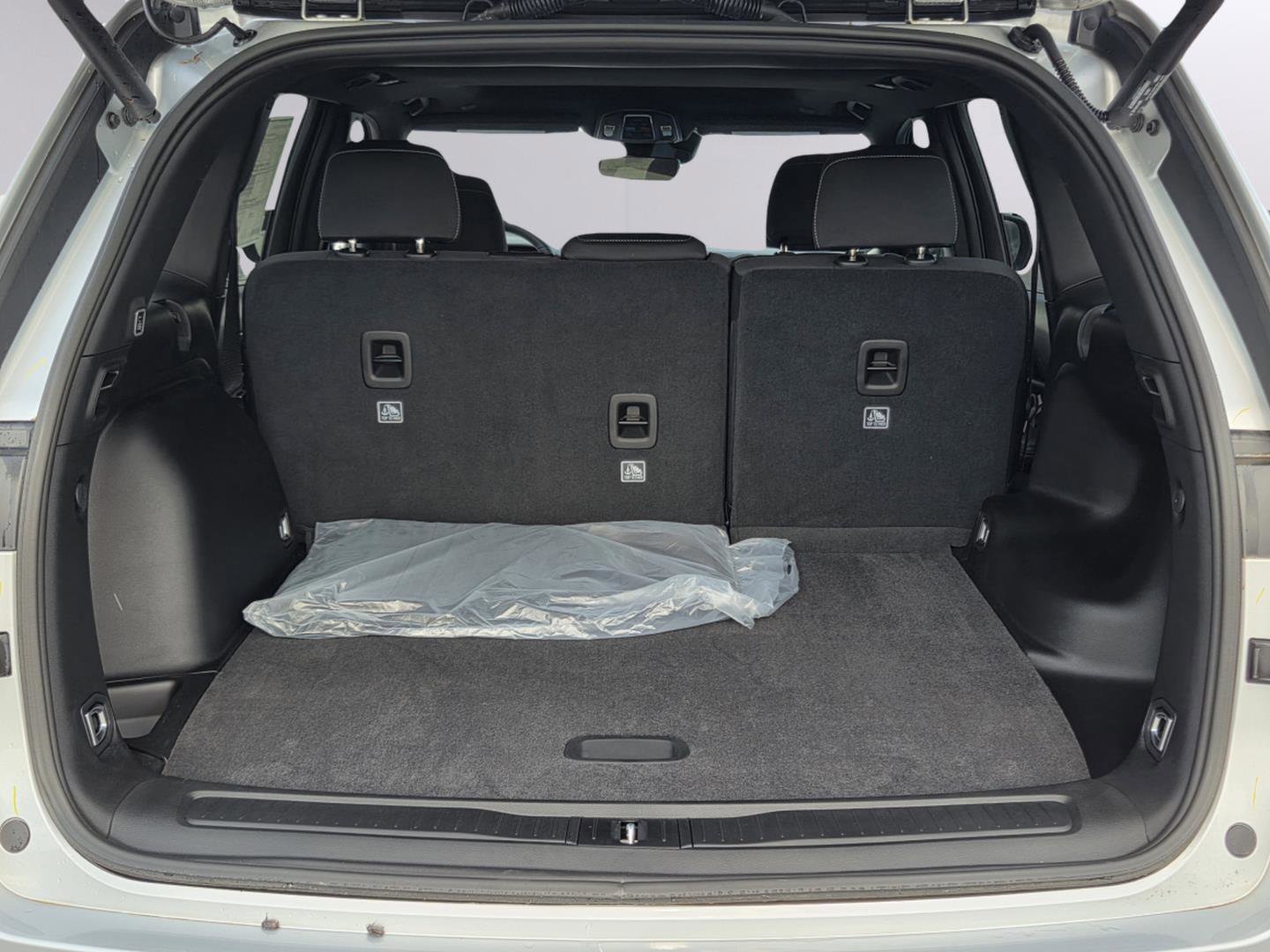 New 2025 Jeep Grand Cherokee Laredo X w/ Luxury Tech Group I image 30