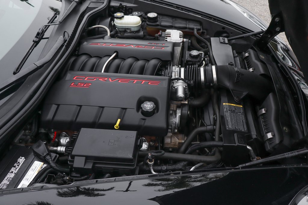 Used 2005 Chevrolet Corvette Coupe w/ Preferred Equipment Group image 12