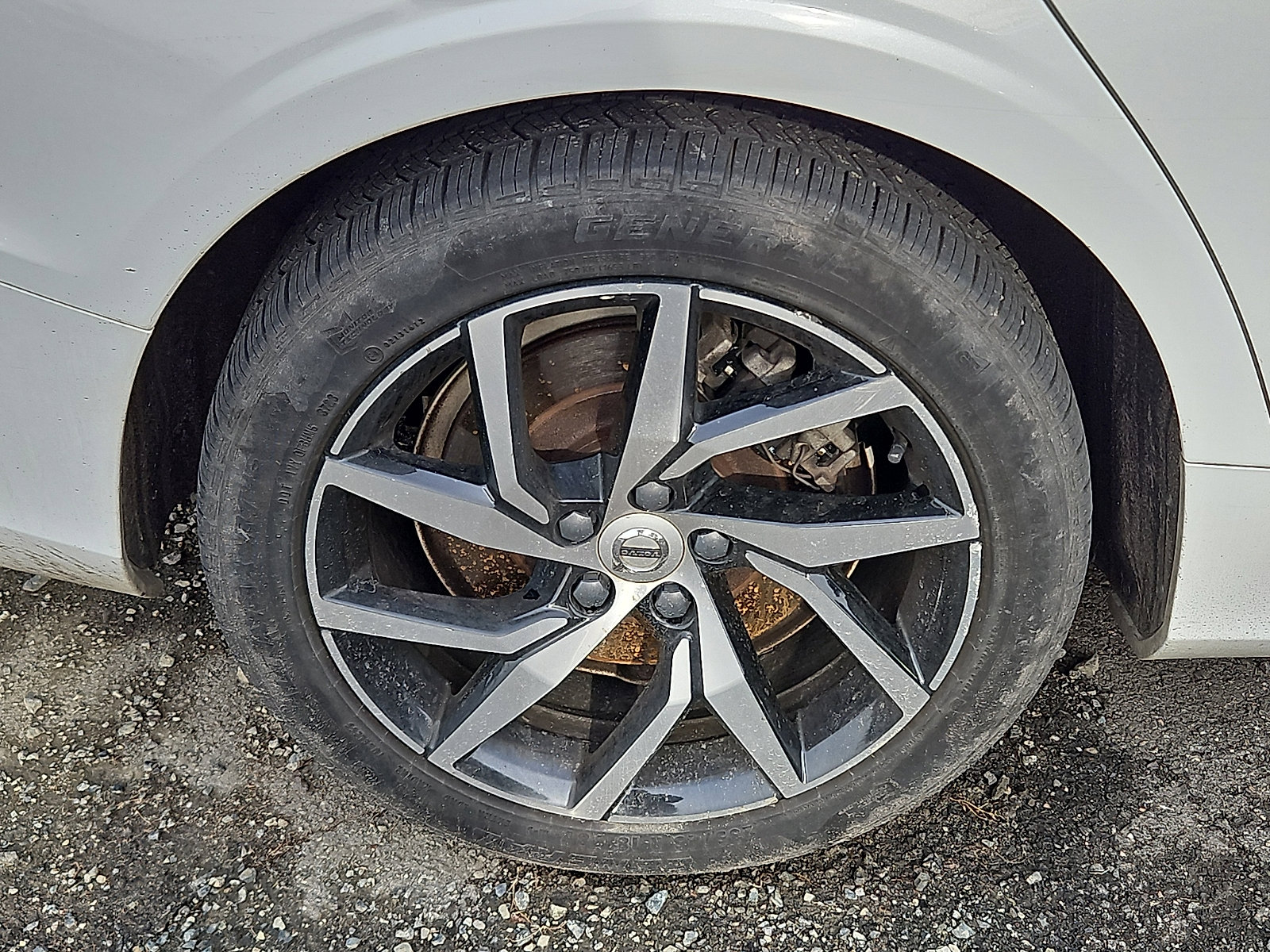 Used 2019 Volvo S60 T6 Momentum image 11