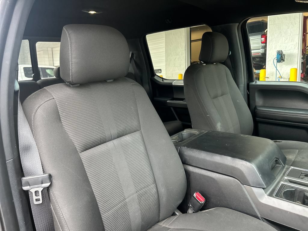 Used 2015 Ford F150 XLT w/ Equipment Group 302A Luxury RWD image 12
