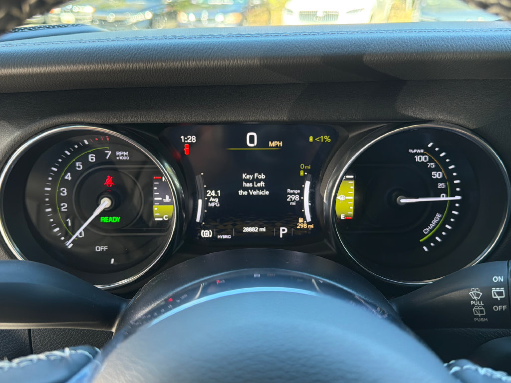 Used 2022 Jeep Wrangler Unlimited Sahara w/ Cold Weather Group AWD/4WD image 23