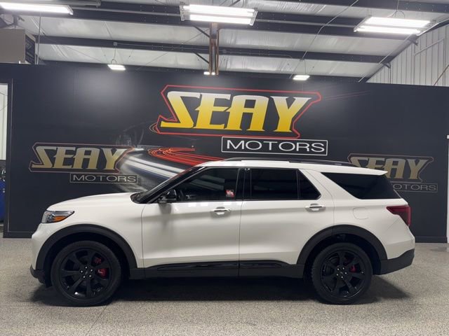 Used 2023 Ford Explorer ST w/ Equipment Group 401A image 3