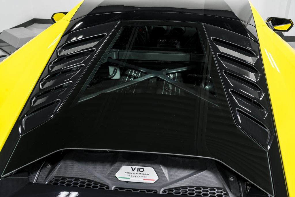 Used 2022 Lamborghini Huracan EVO AWD/4WD image 57