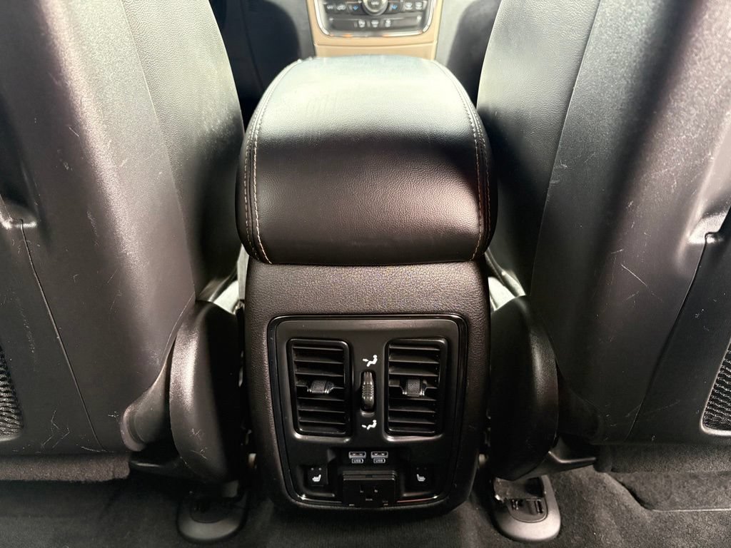 Used 2014 Jeep Grand Cherokee Limited w/ Trailer Tow Group IV AWD/4WD image 16