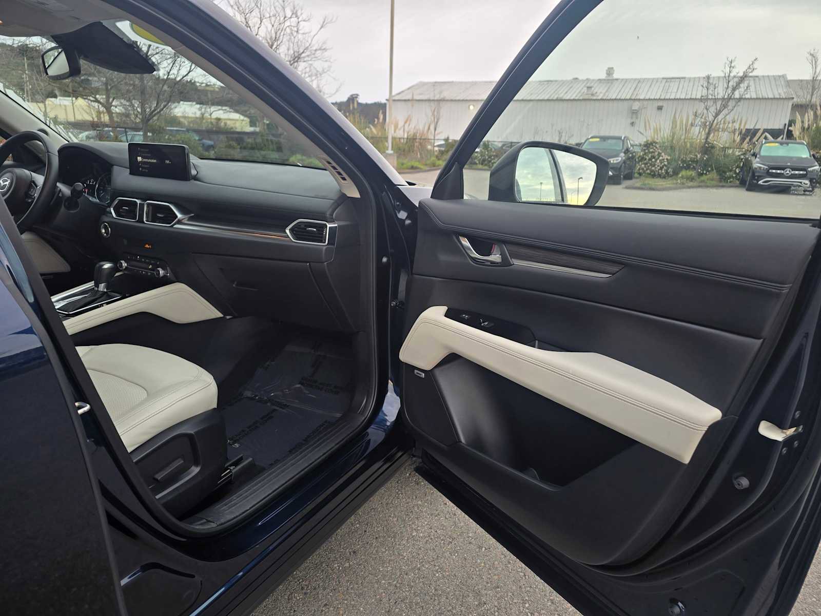 Used 2022 MAZDA CX-5 AWD 2.5 S w/ Premium Package image 12