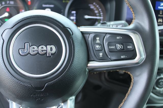 Used 2024 Jeep Wrangler Unlimited Sahara AWD/4WD image 18