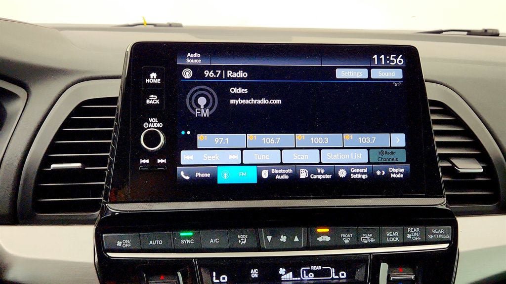 Used 2025 Honda Odyssey Sport-L image 18