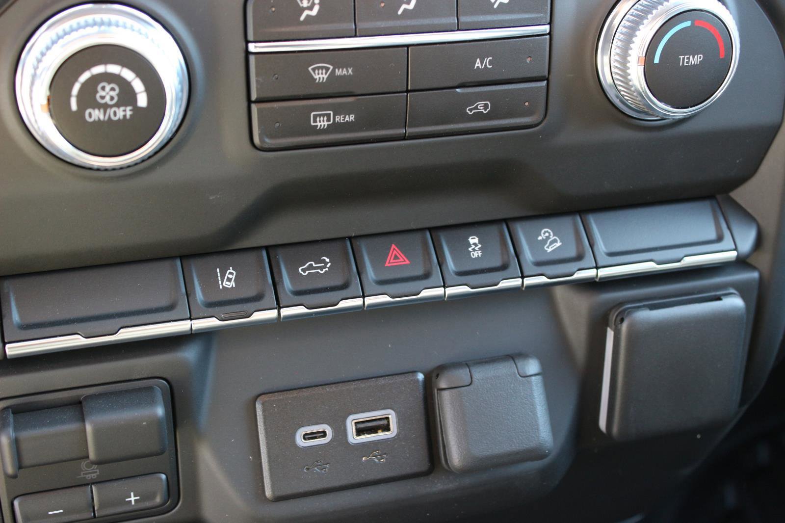 New 2025 GMC Sierra 2500 Pro w/ Convenience Package image 23