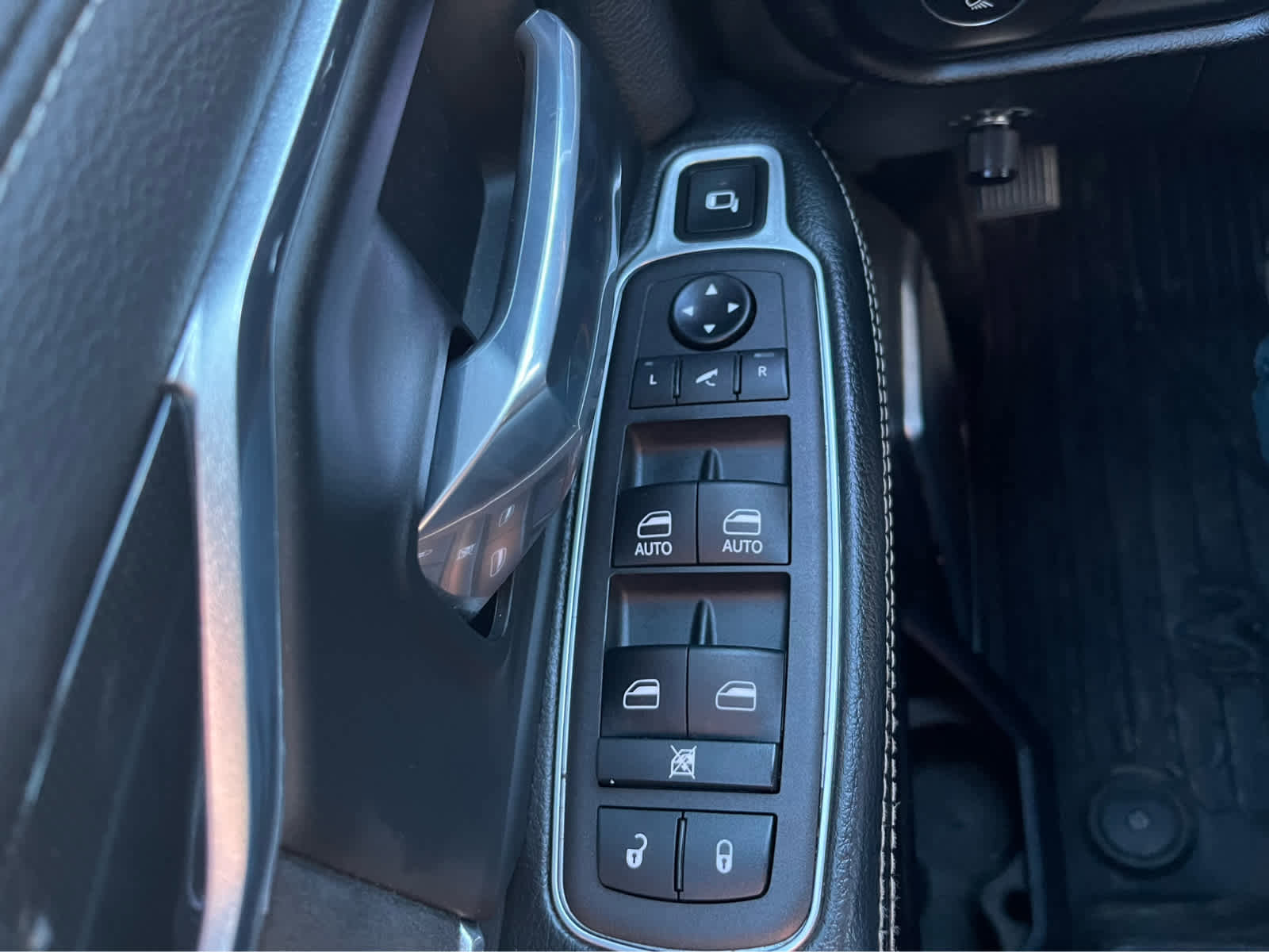 Used 2021 RAM 3500 Laramie image 20