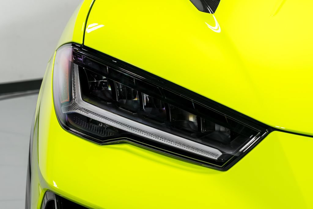 Used 2024 Lamborghini Urus Performante AWD/4WD image 48