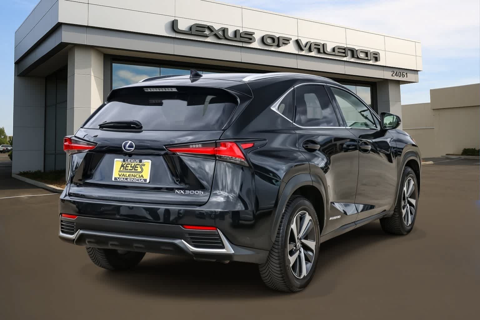 Used 2021 Lexus NX 300h AWD w/ Premium Package image 4