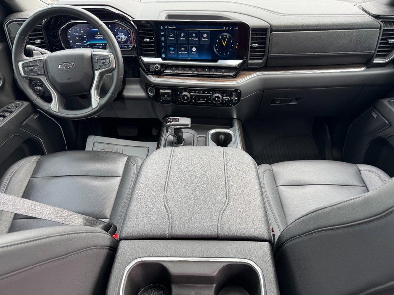 Used 2023 Chevrolet Silverado 1500 LT Trail Boss w/ LT Trail Boss Premium Package AWD/4WD image 11