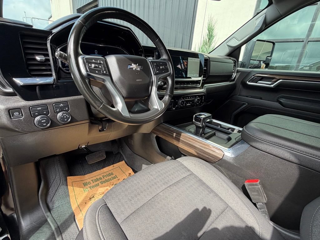 Used 2024 Chevrolet Silverado 1500 RST w/ Max Trailering Package AWD/4WD image 10