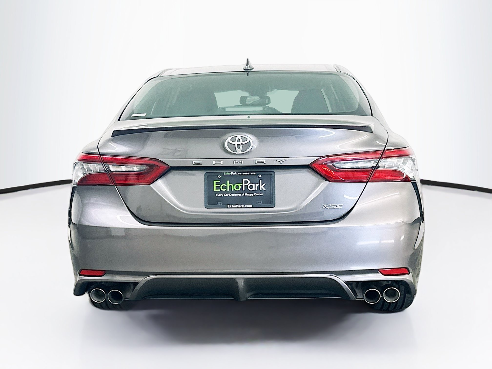 Used 2024 Toyota Camry XSE FWD image 7