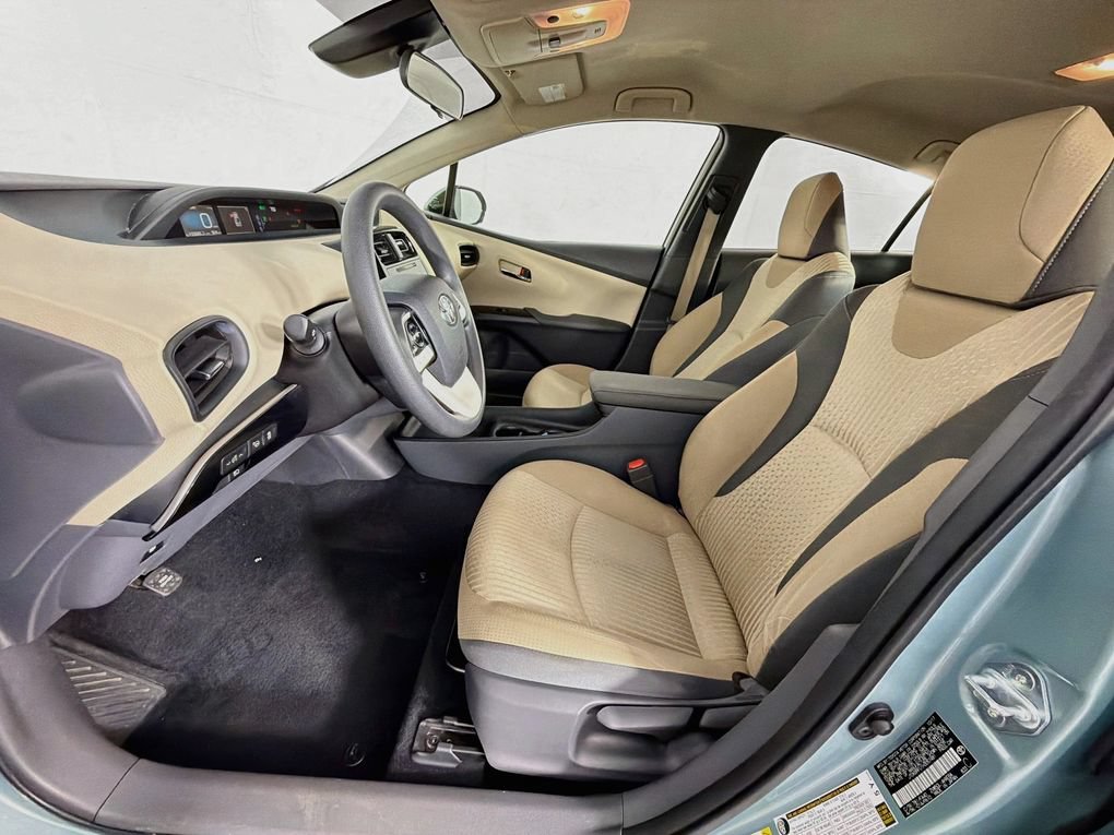 Used 2017 Toyota Prius Two w/ Prius Two Safety Plus Package FWD image 12