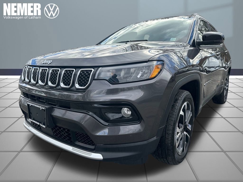 Used 2023 Jeep Compass Limited image 1