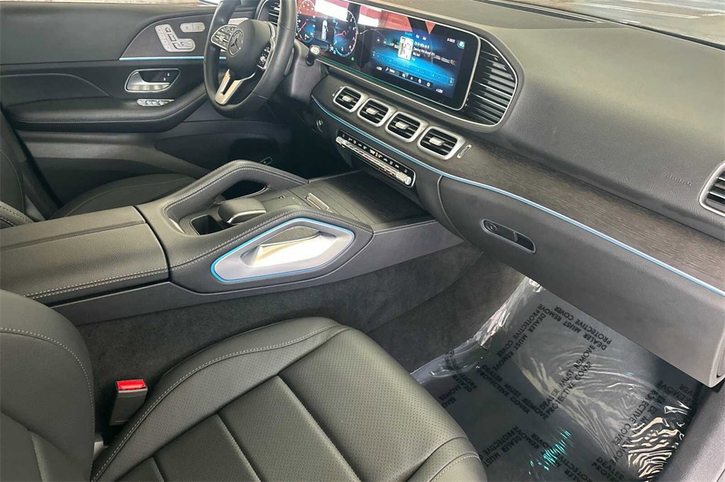 Used 2022 Mercedes-Benz GLE 350 4MATIC w/ AMG Line Exterior image 19