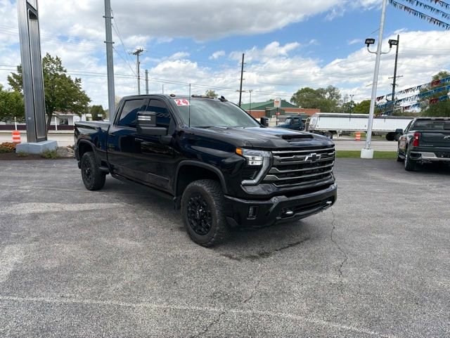 Used 2024 Chevrolet Silverado 2500 High Country w/ Midnight Edition AWD/4WD image 24