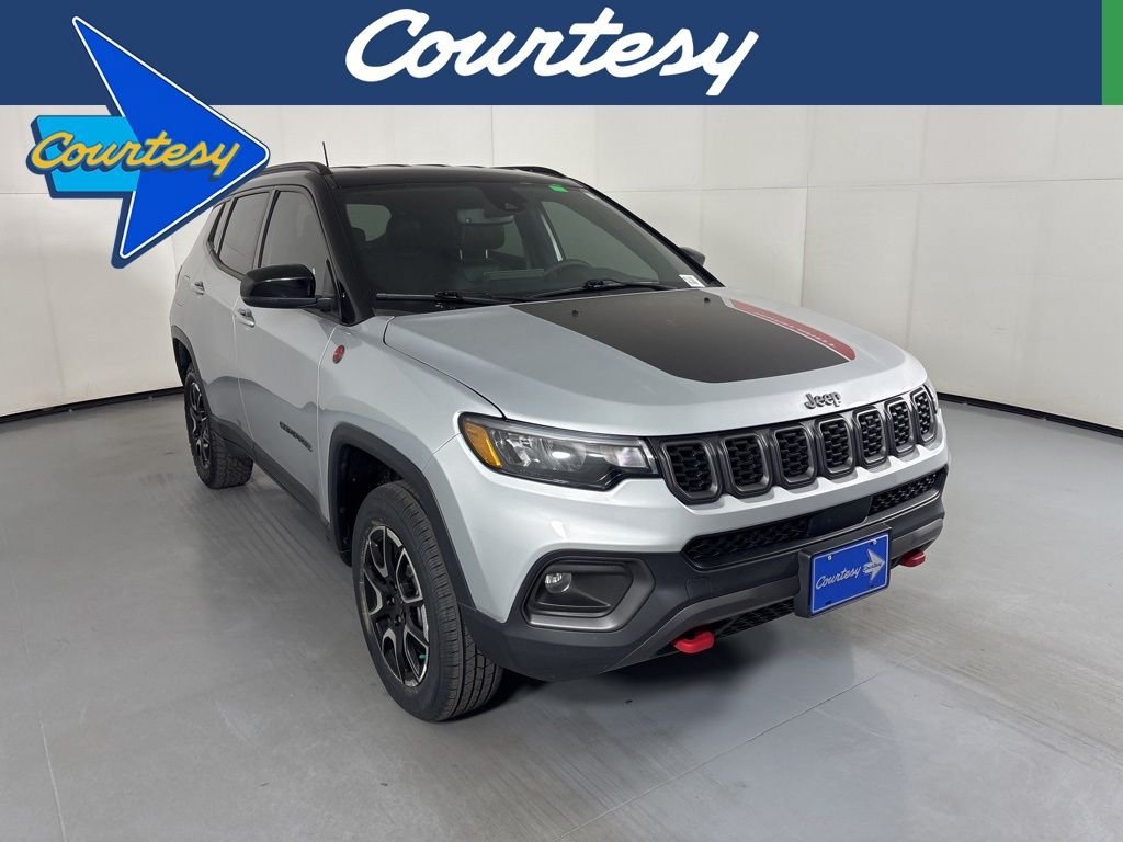 Used 2025 Jeep Compass Trailhawk