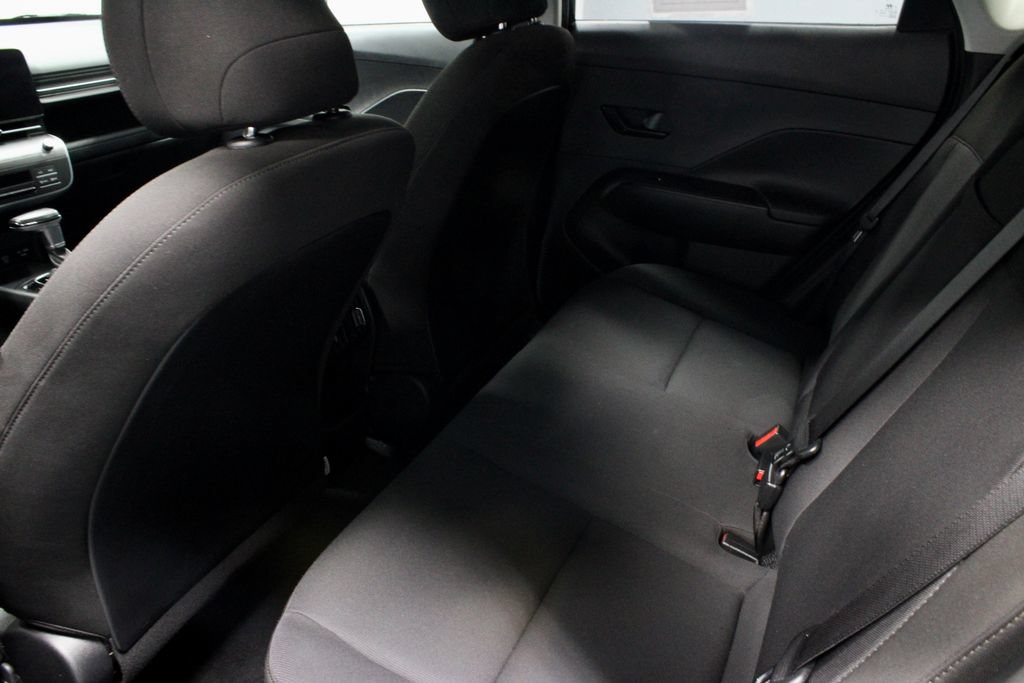 Used 2025 Hyundai Kona SEL AWD/4WD image 20