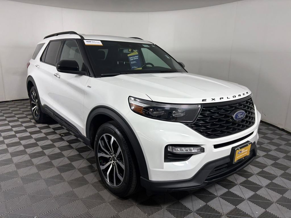 Used 2023 Ford Explorer ST-Line w/ Class IV Trailer Tow Package AWD/4WD image 1