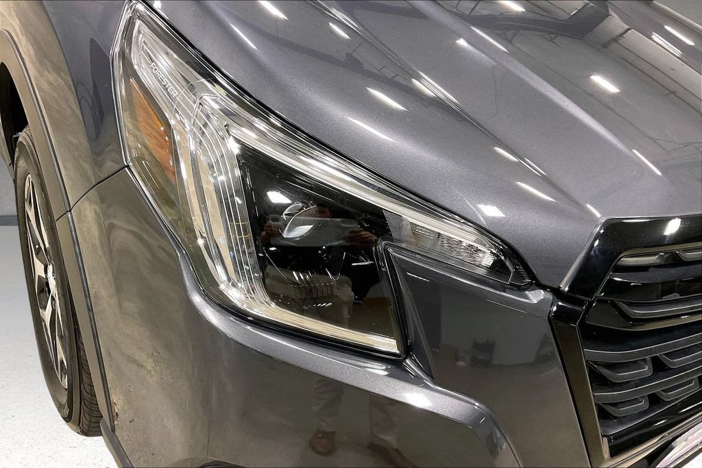 Used 2023 Subaru Forester Premium AWD/4WD image 33