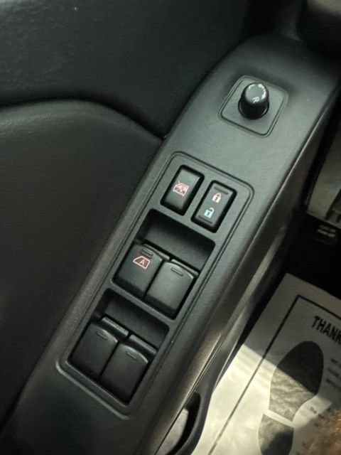 Used 2025 Nissan Frontier SV w/ SV Convenience Package RWD image 15