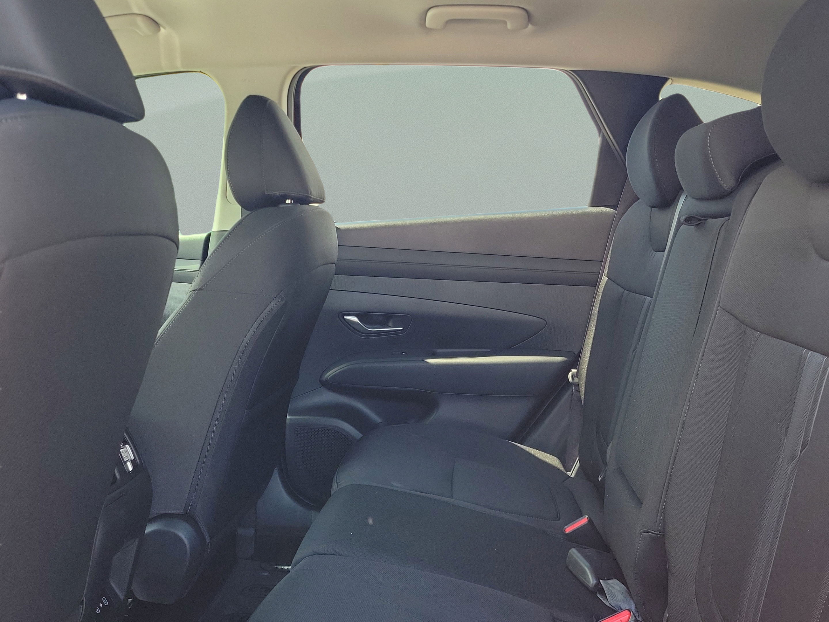 New 2026 Hyundai Tucson SEL FWD image 9