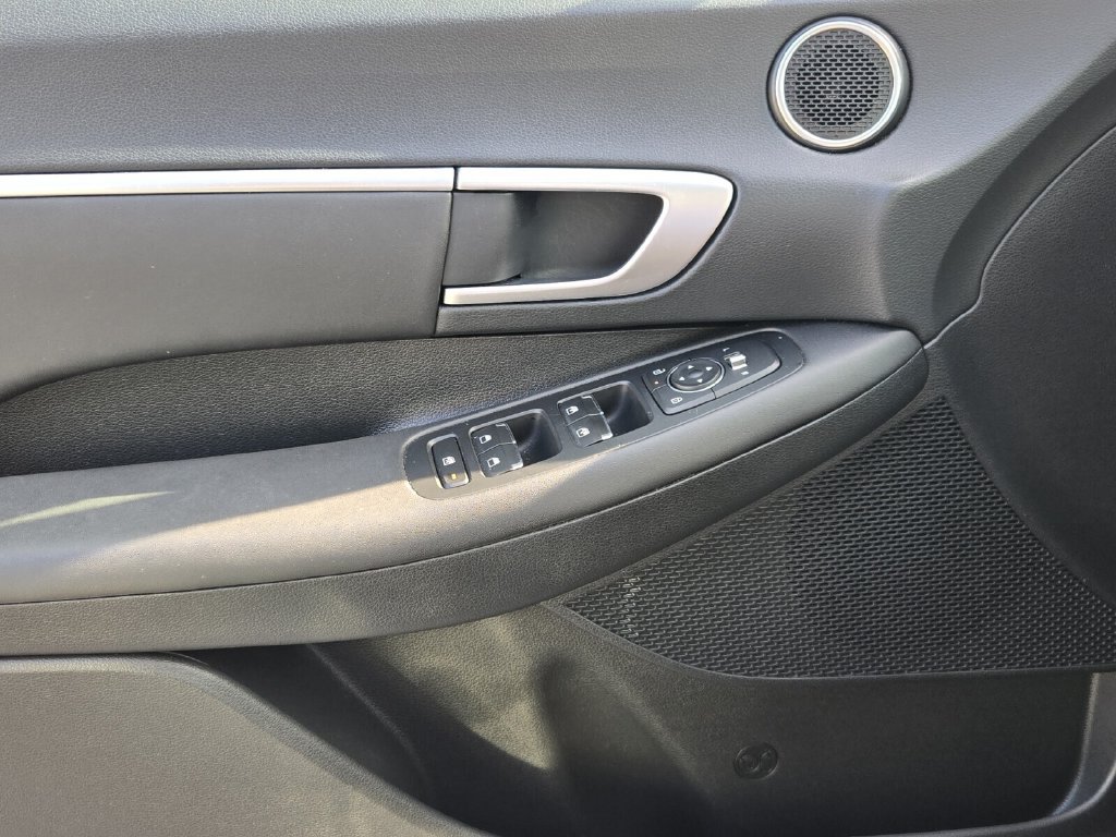 Certified 2025 Hyundai Sonata SEL AWD/4WD image 28