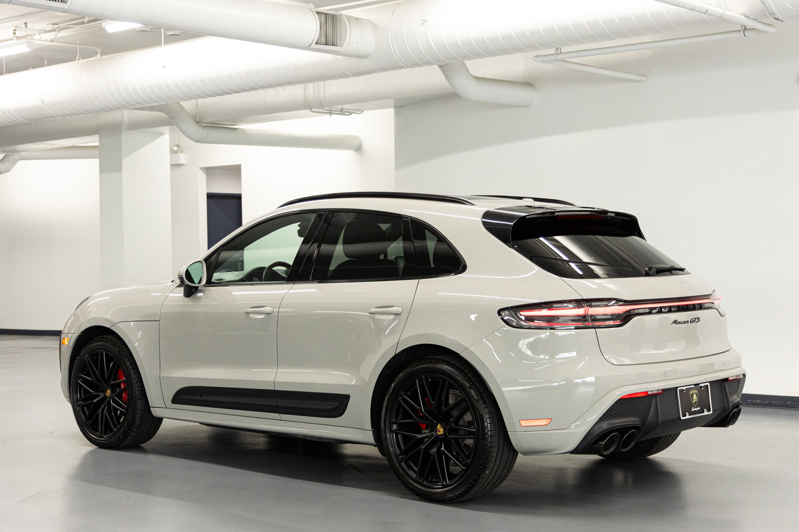 Used 2023 Porsche Macan GTS AWD/4WD image 3