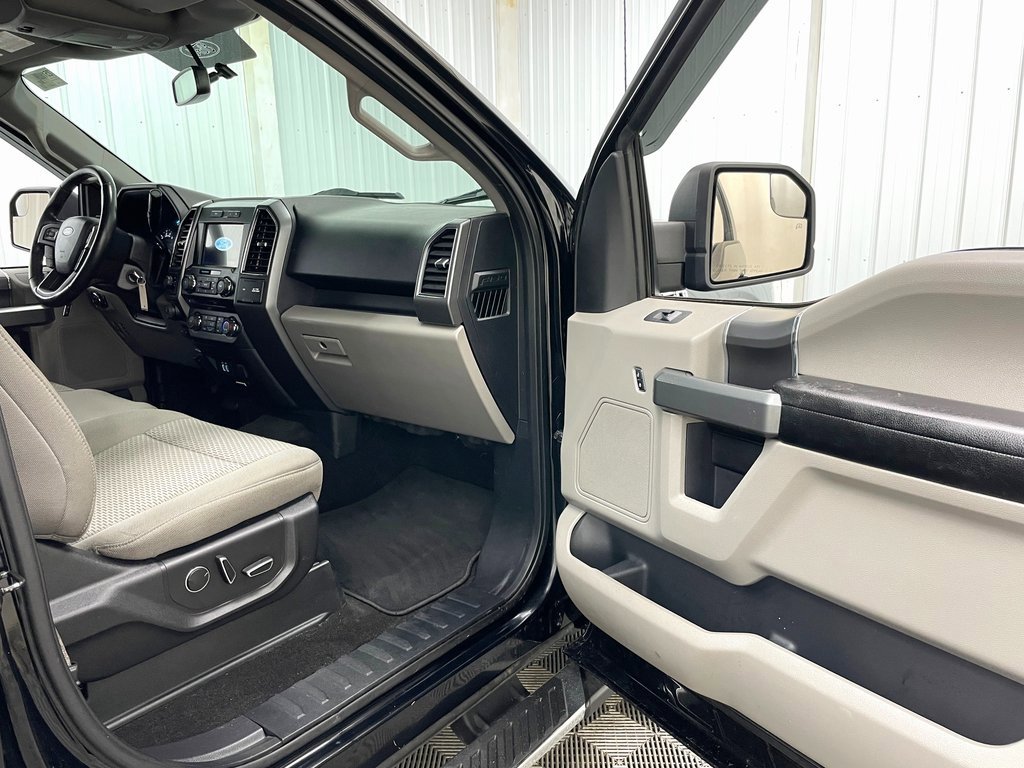 Used 2018 Ford F150 XLT w/ Equipment Group 302A Luxury image 39