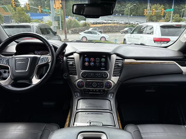 Used 2016 GMC Yukon Denali AWD/4WD image 11