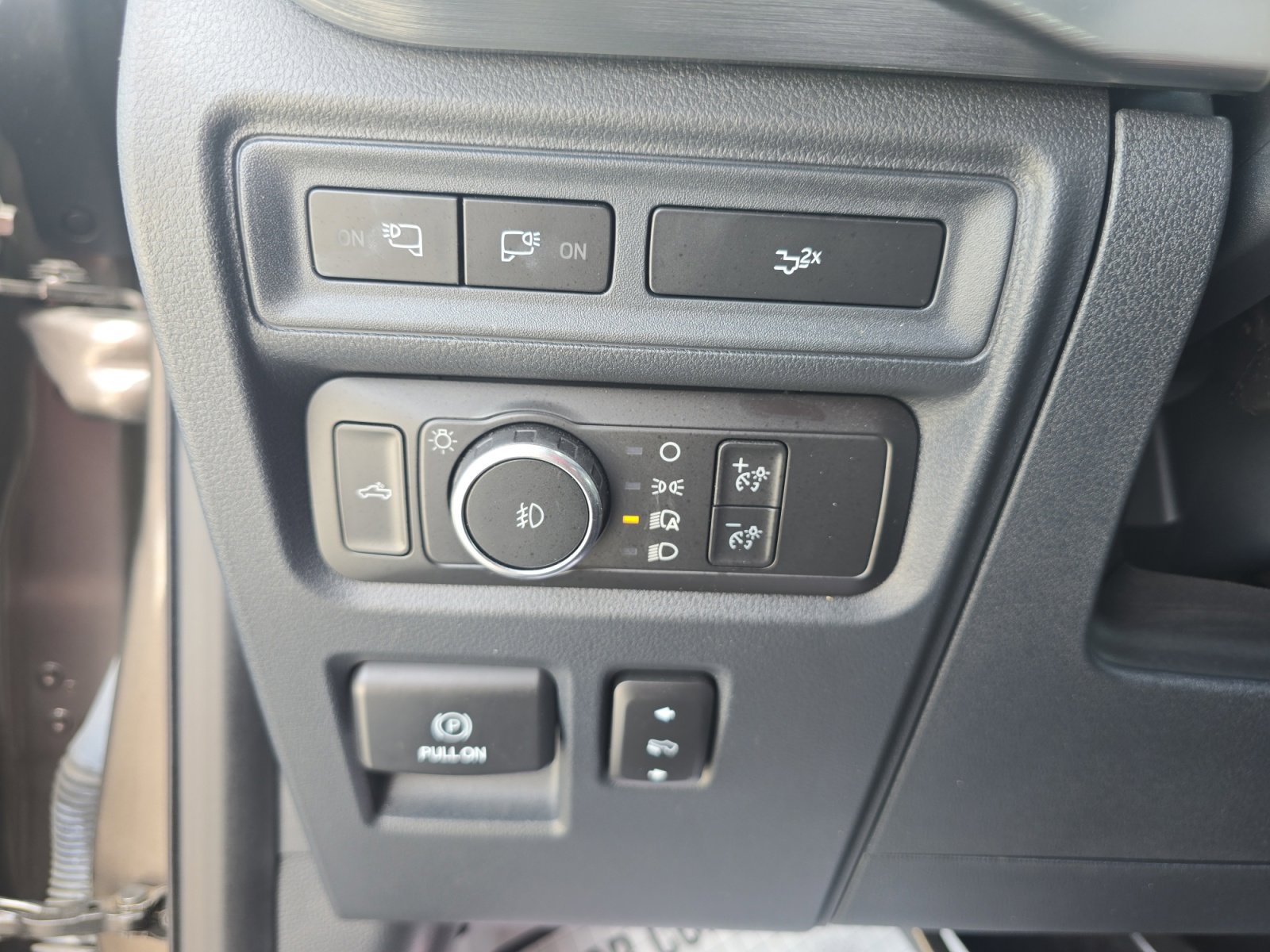 Used 2022 Ford F150 Lariat AWD/4WD image 26