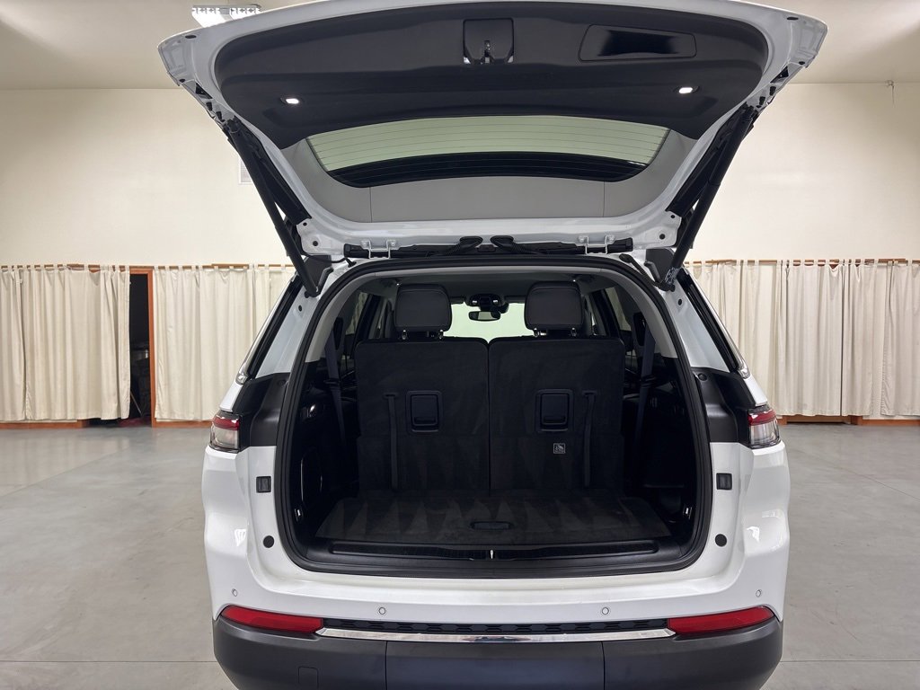 Used 2022 Jeep Grand Cherokee L Limited image 33