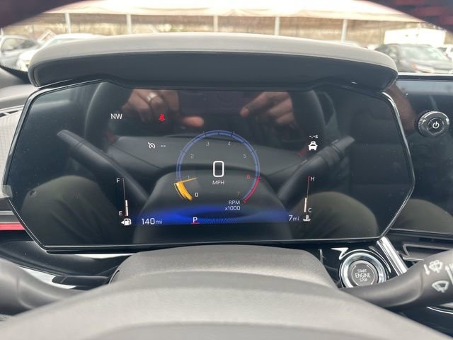 New 2026 Chevrolet Trax RS w/ Sunroof Package image 19
