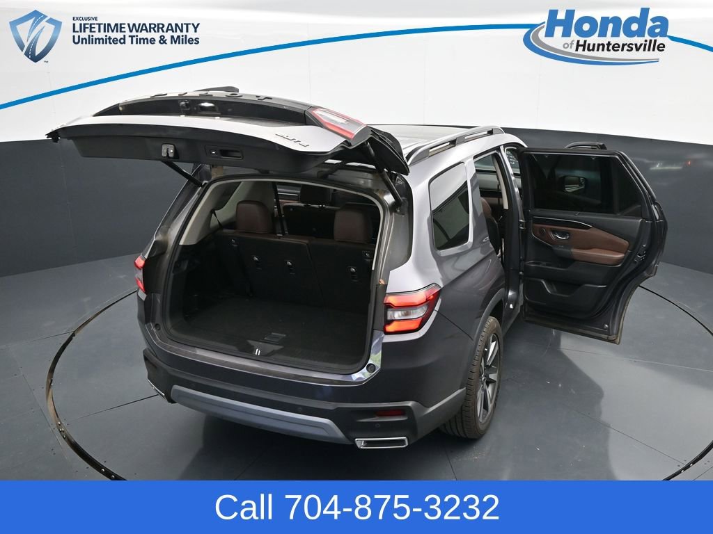 Used 2023 Honda Pilot Elite image 32